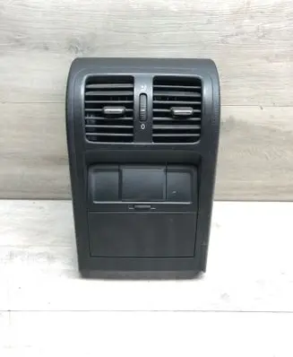 Volkswagen PASSAT B6 Rear air vent grill 3C0864298BB