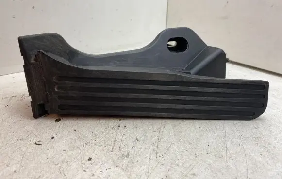 Audi Q3 8U Accelerator throttle pedal 1K1723503RK