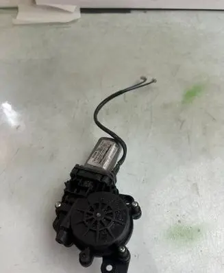 Seat Cordoba (6L) Vent window/glass motor FG0202901 E3023008 48033