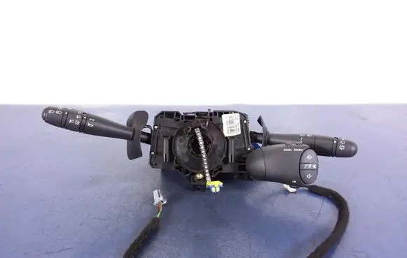 Dacia Logan I Other switches/knobs/shifts 8200792586