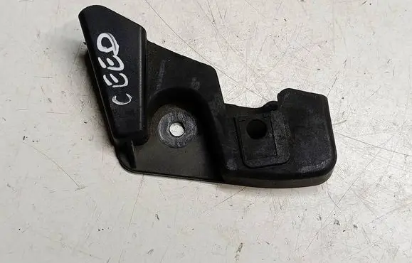 KIA Ceed Radiator mount bracket 863541H500U1 863541H500
