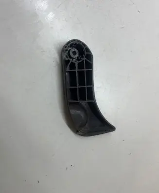 BMW 5 E39 Engine bonnet (hood) release handle 8226621