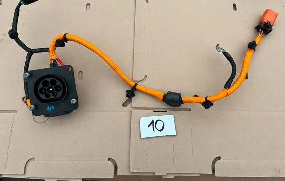 Ford Kuga III Electric car charge socket 