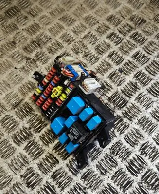 Hyundai i10 Fuse module 911130X950 P668