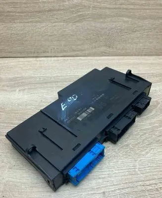 BMW 3 E90 E91 Comfort/convenience module 9228490 10681810