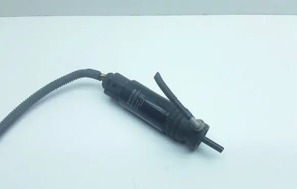 Volvo S80 Windscreen/windshield washer pump 30655138