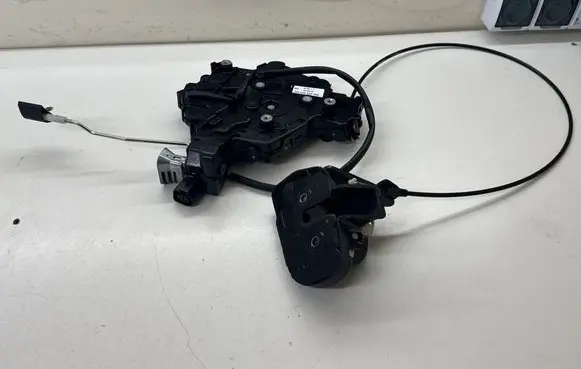 Volkswagen Transporter - Caravelle T5 Sliding door lock 7H0843654DH 7H0343604 2K0843604