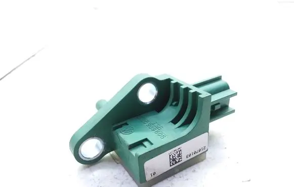 Volkswagen PASSAT B6 Airbag deployment crash/impact sensor 3C0909606