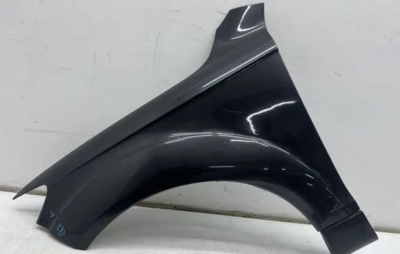 Audi Q7 4L Fender 