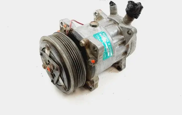 Iveco Daily 35 - 40.10 Air conditioning (A/C) compressor (pump) 2738705880 SD7H15 S8220