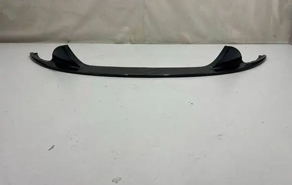 Aston Martin Vantage III Front bumper lip 