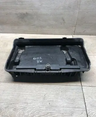 Mercedes-Benz E W213 Battery tray A2136200018