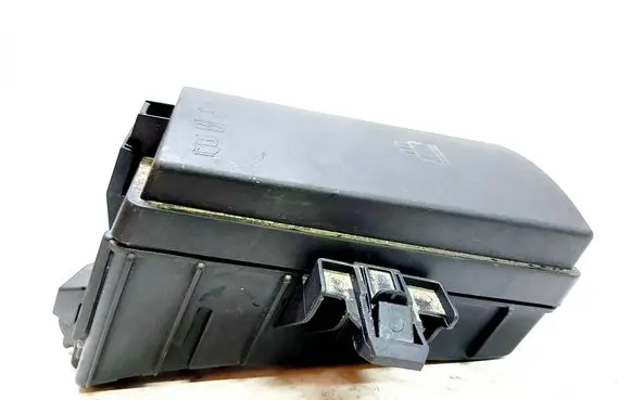 Volkswagen PASSAT B8 Fuse box set 5Q0907361