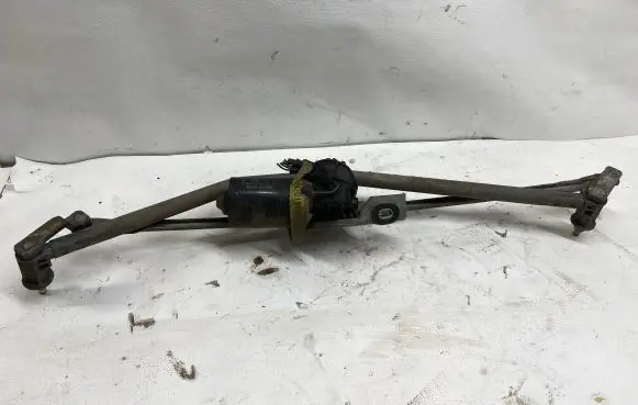 Volkswagen Multivan T4 Front wiper linkage and motor 0390241120