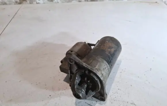 Opel Sintra Starter motor 0001107056