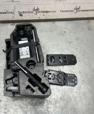 Porsche Cayenne (92A) Tool box 7P0012112J