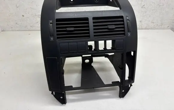 Volkswagen Polo Dash center air vent grill 6Q0819728A