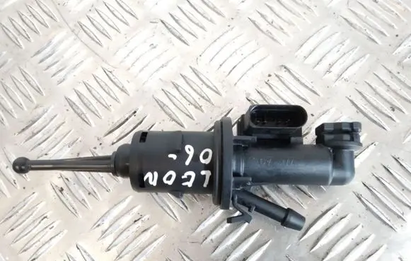 Seat Leon (1P) Clutch slave cylinder 1K0721388G