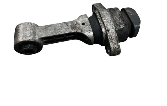 Engine mount bracket
