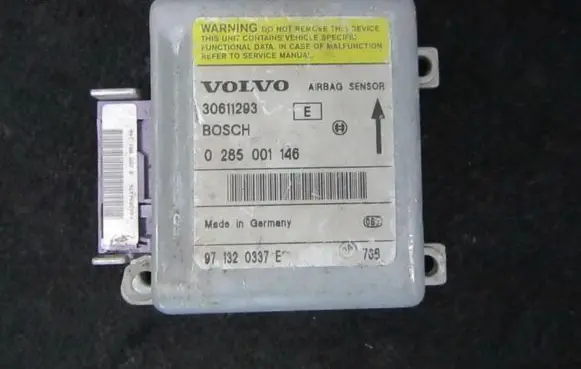 Volvo S40, V40 Airbag control unit/module 0285001146 30611293
