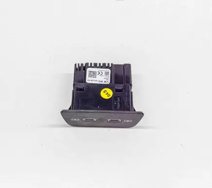 Volkswagen ID.3 USB socket connector 2G6035954