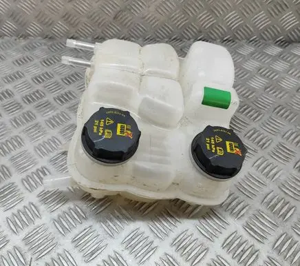 Ford Kuga III Coolant expansion tank/reservoir PZ138A080KA