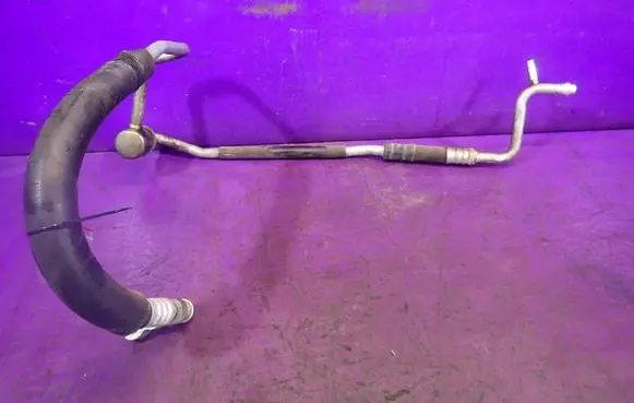 Volkswagen Golf III Air conditioning (A/C) pipe/hose 