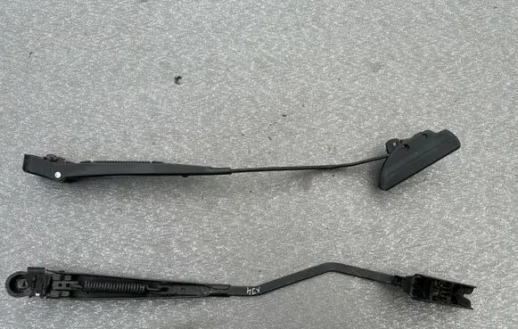 Jeep Cherokee XJ Front wiper blade arm 55155649