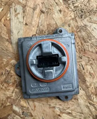 Ford Kuga II Headlight ballast module Xenon GV4113B626AA L90089551 L2H01S03