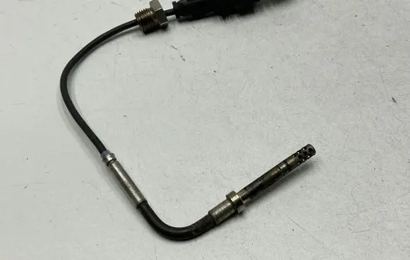 Opel Insignia A Exhaust gas temperature sensor 55566185 1043145100997