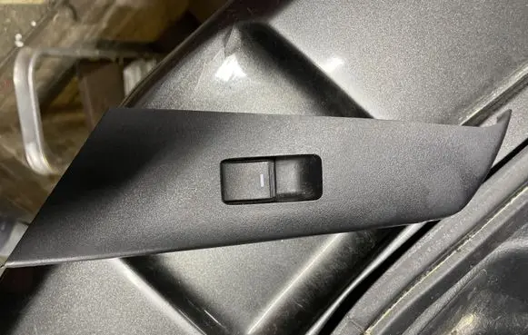 Mazda 3 II Electric window control switch BBP366380A