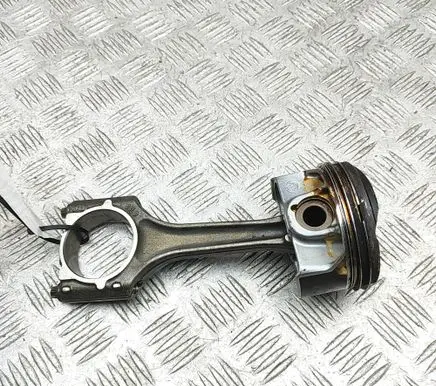 Audi TT TTS RS Mk3 8S Piston 06K107065G 06J198401H