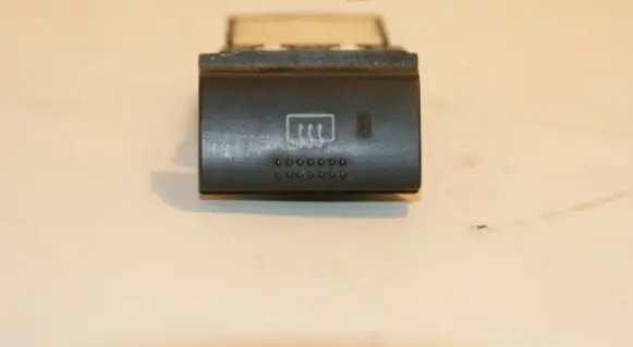 Toyota Avensis T220 Windscreen/window heater switch 8479020530
