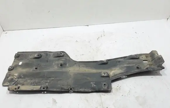 Chrysler Pacifica Engine splash shield/under tray 68227438AB