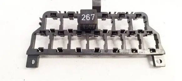 Volkswagen PASSAT B5 Fuse box set 8D0937503