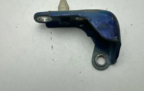 Ford Mustang VI Front door upper hinge 22801110