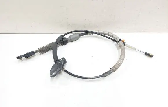 Chevrolet Captiva Gear shift cable linkage 