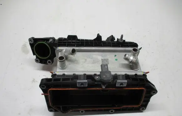 Renault Austral Intake manifold 140016552R