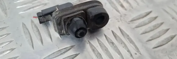 Isuzu D-Max Front door sensor 