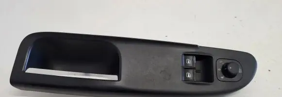 Volkswagen PASSAT B6 Electric window control switch 3C1867171A 147603S A7VL1108