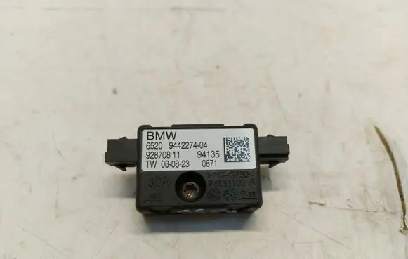 BMW 5 G60 Aerial antenna amplifier 9442274