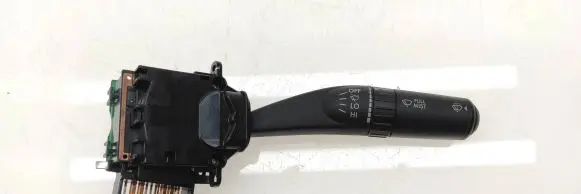 Subaru Legacy Wiper control stalk 17A164LH2