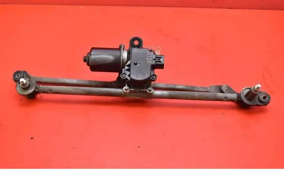 Chevrolet Lacetti Front wiper linkage and motor