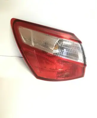 Nissan Qashqai Rear/tail lights 89503174