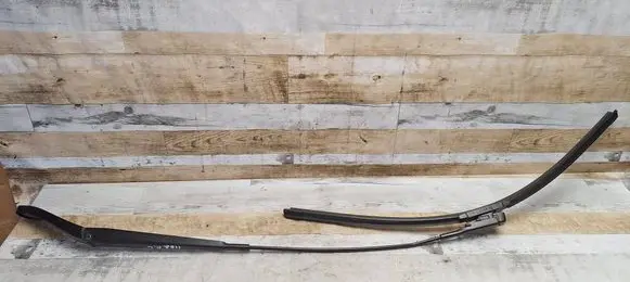 Ford C-MAX II Windshield/front glass wiper blade AM5117526EB