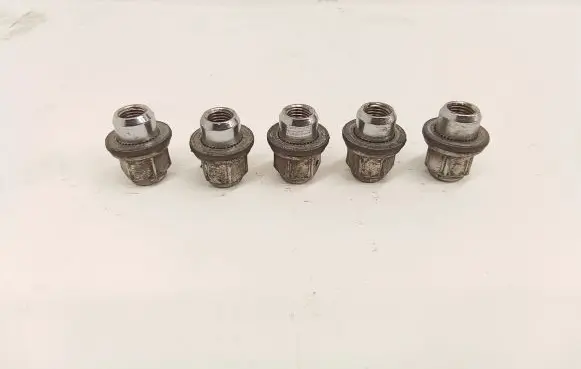 Toyota RAV 4 (XA30) Nuts/bolts 