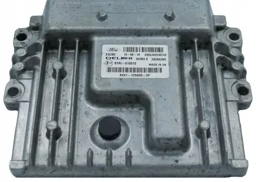 Ford Focus Engine control unit/module AV4112A650DF 28284365