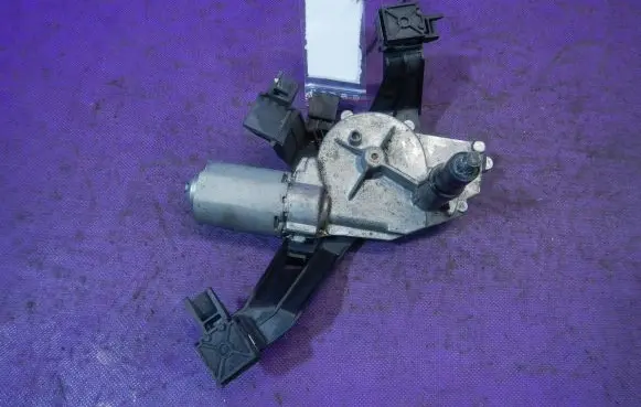 Peugeot 207 Rear window wiper motor 9652418780