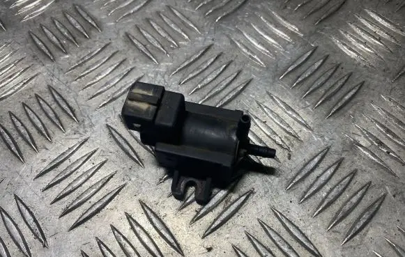 Opel Astra G Vacuum valve 72244800 04T212