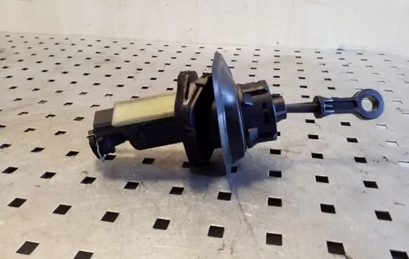 Volvo XC60 Clutch slave cylinder 5G917A542BC
